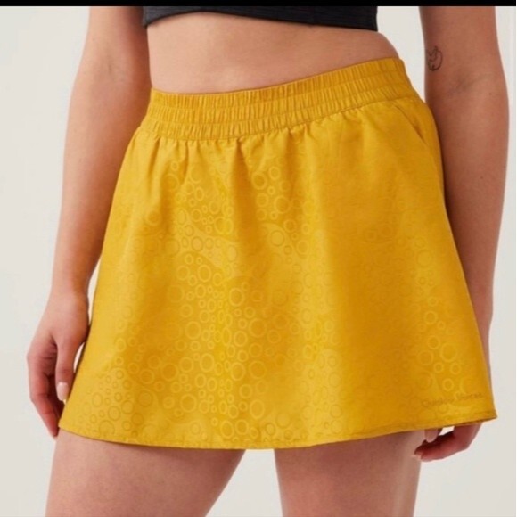 Outdoor Voices Goldfinch city sport skort size M NWT - Picture 2 of 10